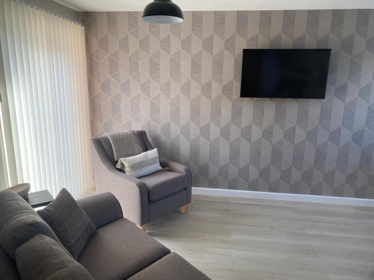 Chapel Court Apartments Cannock Exterior photo